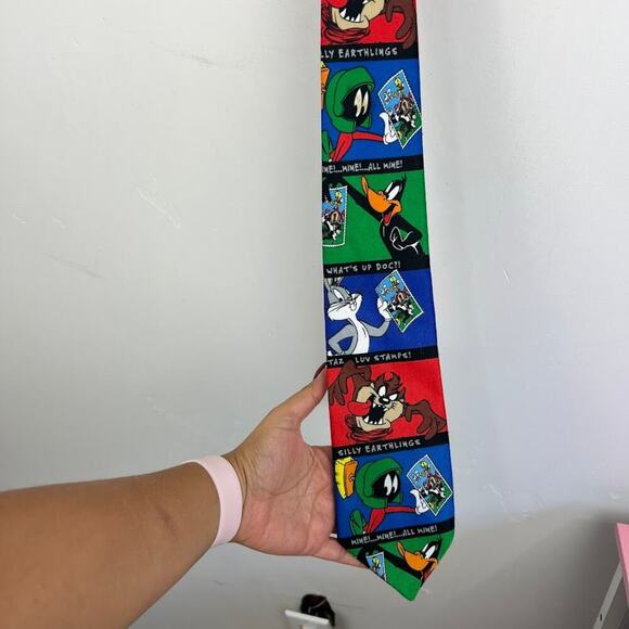 Vintage 1997 Warner Brothers Looney Tunes Stamp Collection Neck Tie - Picture 2 of 5